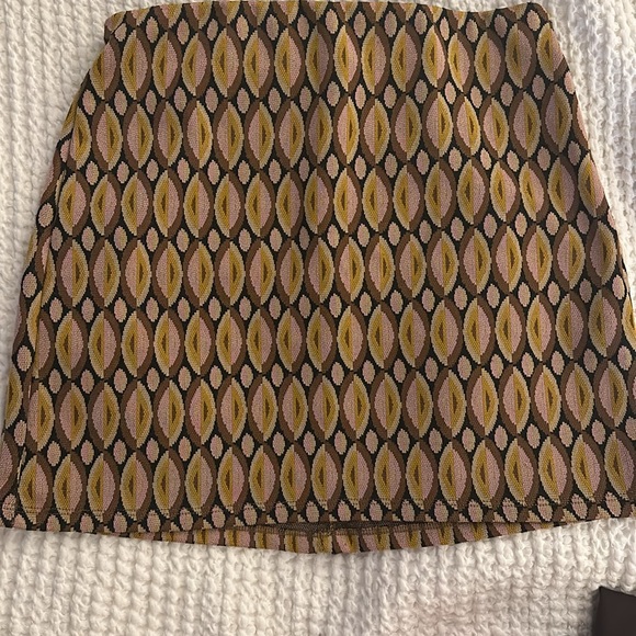 70s Mini Skirt - Picture 2 of 3